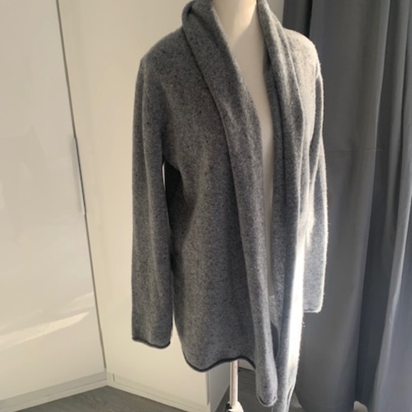 Aritzia Babaton Cardigan open cashmere grey/blue sweater medium - Picture 6 of 14